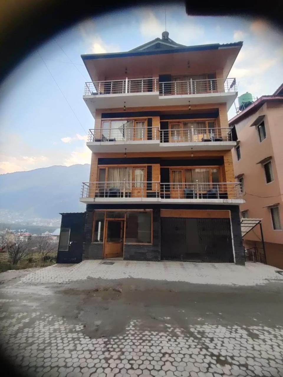 Hotel Di Villa - Manali (Himachal Pradesh) — Photos 2